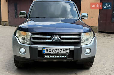 Внедорожник / Кроссовер Mitsubishi Pajero 2007 в Харькове
