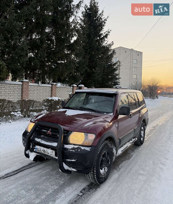Mitsubishi Pajero 2001