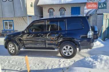 Позашляховик / Кросовер Mitsubishi Pajero 2007 в Києві