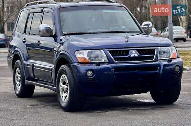 Внедорожник / Кроссовер Mitsubishi Pajero 2006 в Кривом Роге