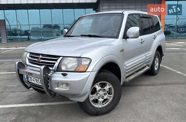 Позашляховик / Кросовер Mitsubishi Pajero 2002 в Чернігові