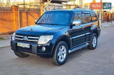 Внедорожник / Кроссовер Mitsubishi Pajero 2007 в Одессе