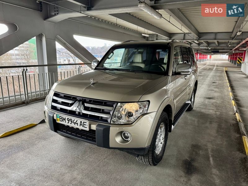 Mitsubishi Pajero 2007