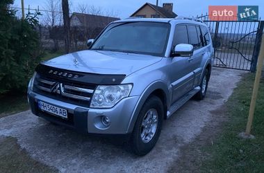 Внедорожник / Кроссовер Mitsubishi Pajero 2007 в Великодолинском