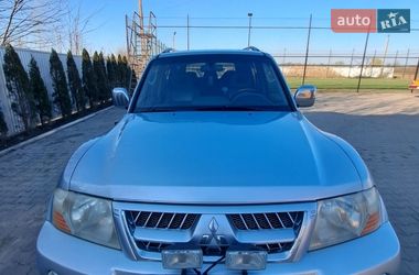 Позашляховик / Кросовер Mitsubishi Pajero 2005 в Чернівцях