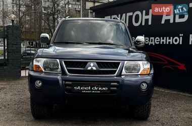 Внедорожник / Кроссовер Mitsubishi Pajero 2006 в Николаеве