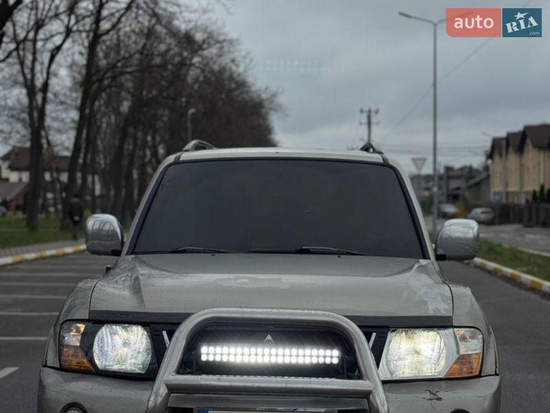 Mitsubishi Pajero 2006