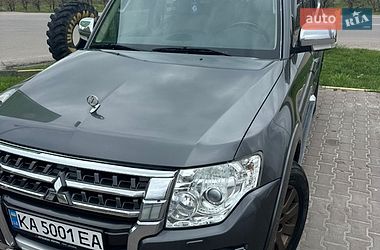 Внедорожник / Кроссовер Mitsubishi Pajero 2014 в Киеве