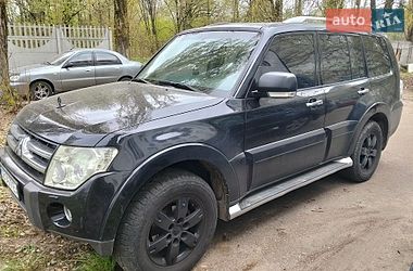 Внедорожник / Кроссовер Mitsubishi Pajero 2007 в Чернигове