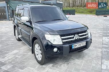Внедорожник / Кроссовер Mitsubishi Pajero 2010 в Лохвице