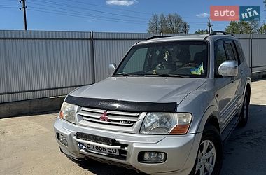 Внедорожник / Кроссовер Mitsubishi Pajero 2002 в Черновцах