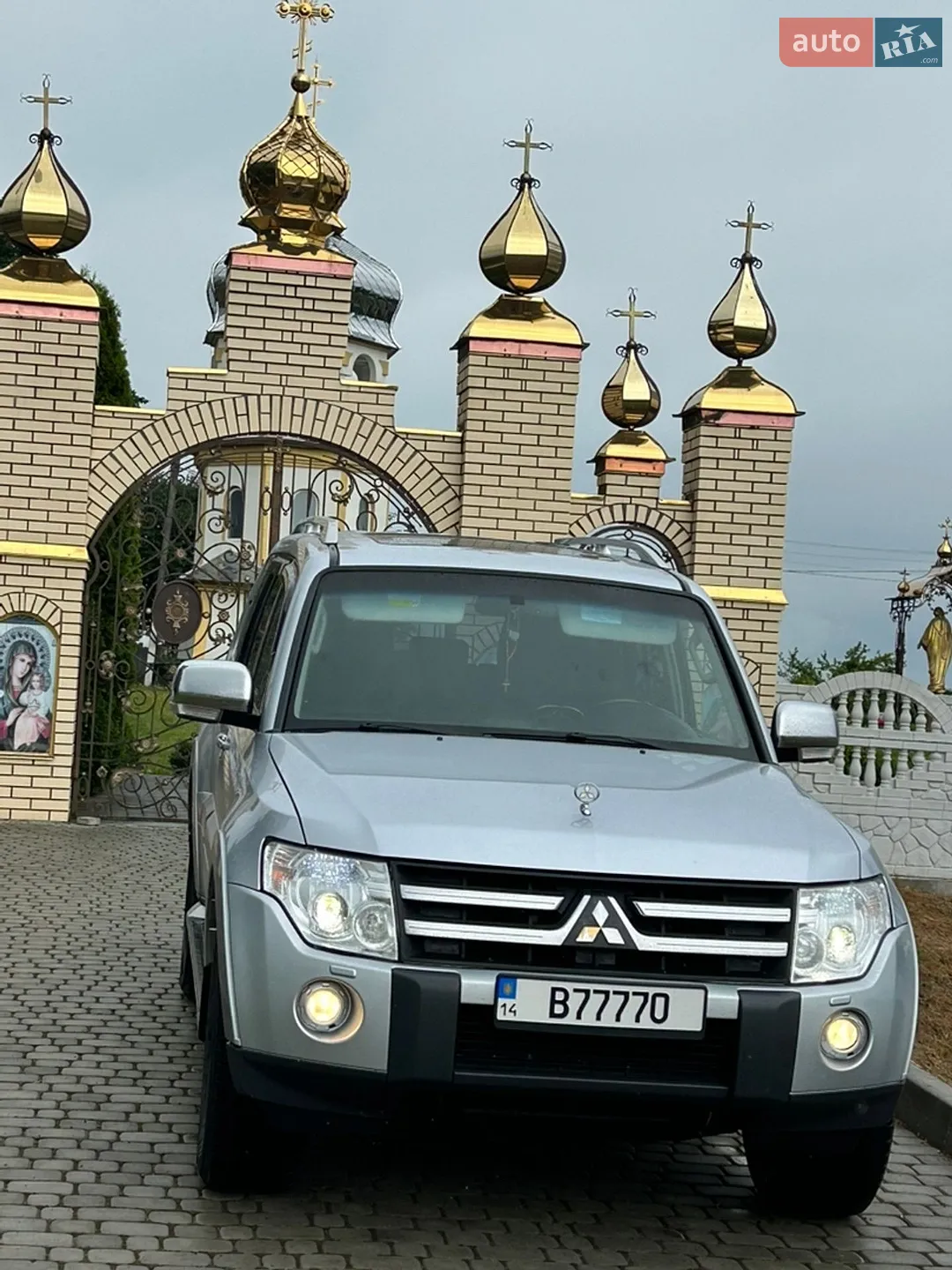 Mitsubishi Pajero 2010 VIN JMYLRV95WAJ702942 фото оголошення 3 з 23