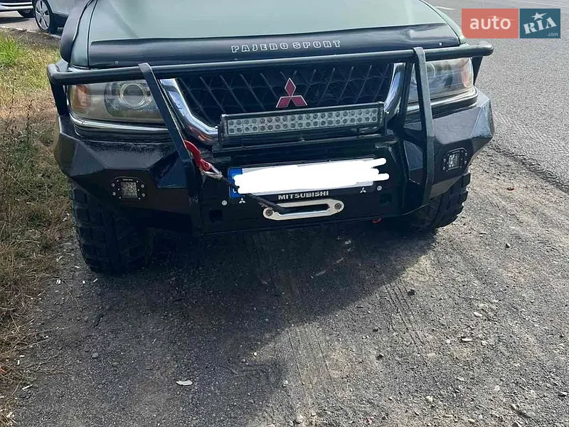 Mitsubishi Pajero 2000