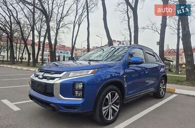 Позашляховик / Кросовер Mitsubishi RVR 2020 в 