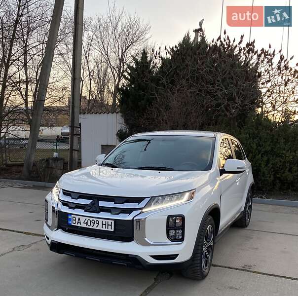 Внедорожник / Кроссовер Mitsubishi RVR 2021 в Александрие