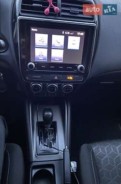 Внедорожник / Кроссовер Mitsubishi RVR 2021 в 