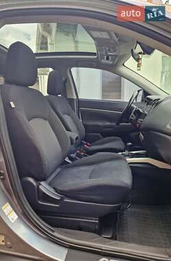 Внедорожник / Кроссовер Mitsubishi RVR 2011 в 