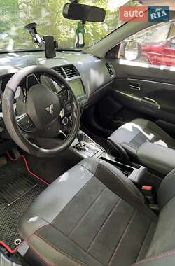 Внедорожник / Кроссовер Mitsubishi RVR 2017 в 