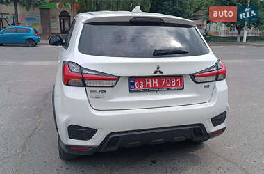 Внедорожник / Кроссовер Mitsubishi RVR 2020 в 