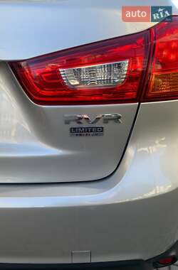 Позашляховик / Кросовер Mitsubishi RVR 2014 в 