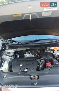 Позашляховик / Кросовер Mitsubishi RVR 2014 в 