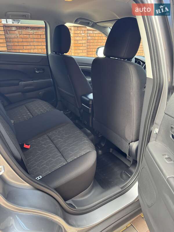 Внедорожник / Кроссовер Mitsubishi RVR 2024 в Львове фото 24 Внедорожник / Кроссовер Mitsubishi RVR 2024 в Львове