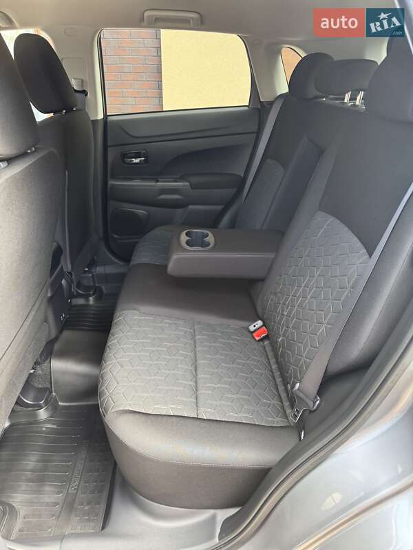 Внедорожник / Кроссовер Mitsubishi RVR 2024 в Львове фото 36 Внедорожник / Кроссовер Mitsubishi RVR 2024 в Львове