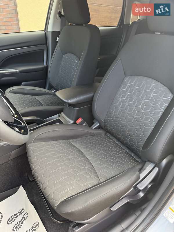 Внедорожник / Кроссовер Mitsubishi RVR 2024 в Львове фото 56 Внедорожник / Кроссовер Mitsubishi RVR 2024 в Львове