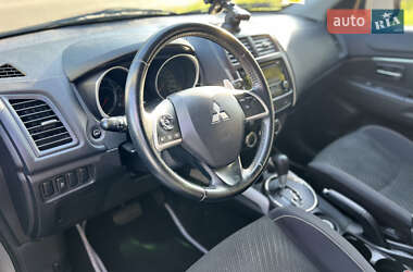Позашляховик / Кросовер Mitsubishi RVR 2014 в 