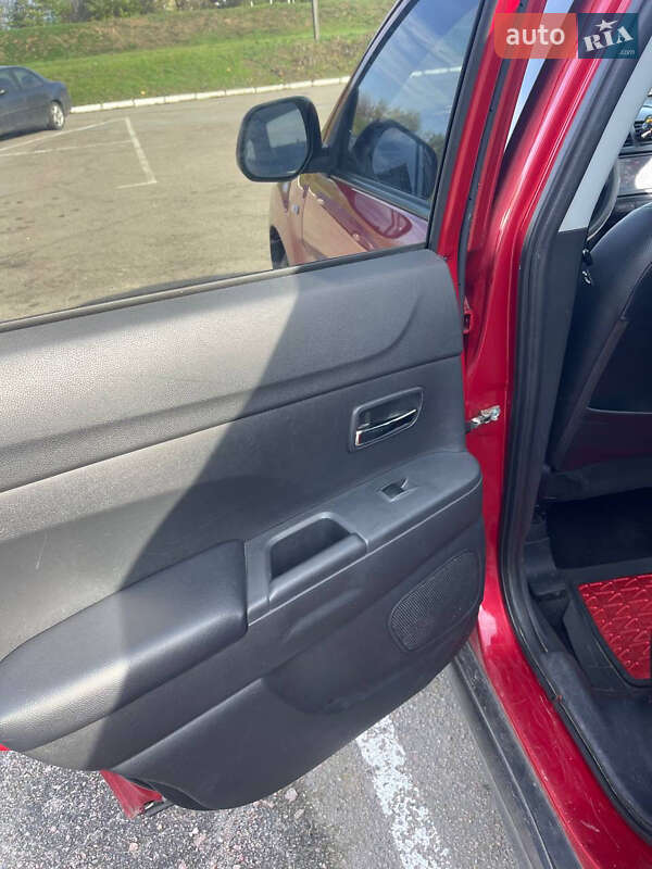 Позашляховик / Кросовер Mitsubishi RVR 2011 в Києві