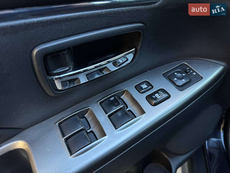 Внедорожник / Кроссовер Mitsubishi RVR 2017 в Одессе