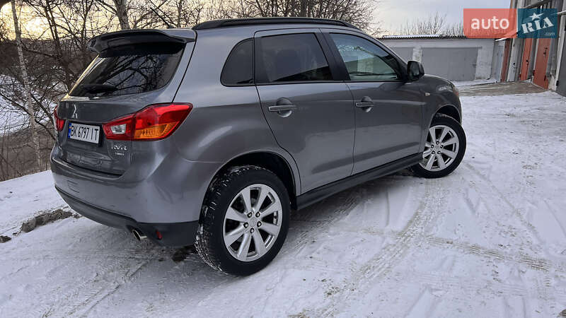 Позашляховик / Кросовер Mitsubishi RVR 2014 в Рівному