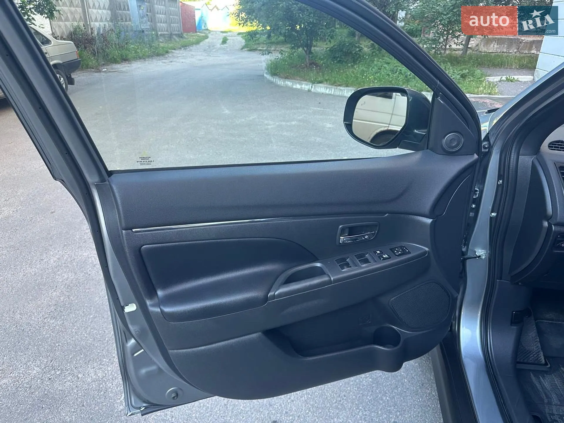 2023 Mitsubishi RVR - мініатюра 19