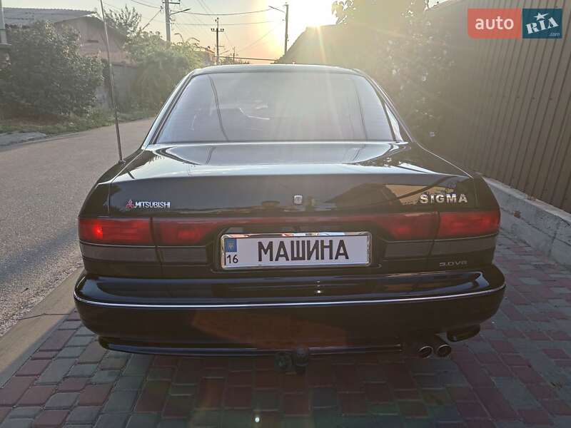 Седан Mitsubishi Sigma 1991 в Одессе