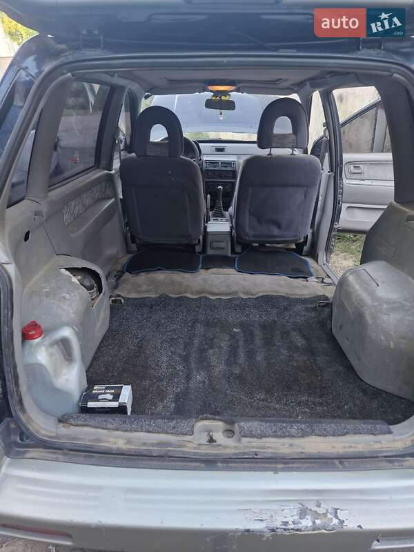 Минивэн Mitsubishi Space Runner 1994 в Одессе