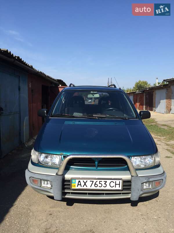 Минивэн Mitsubishi Space Runner 1996 в Харькове