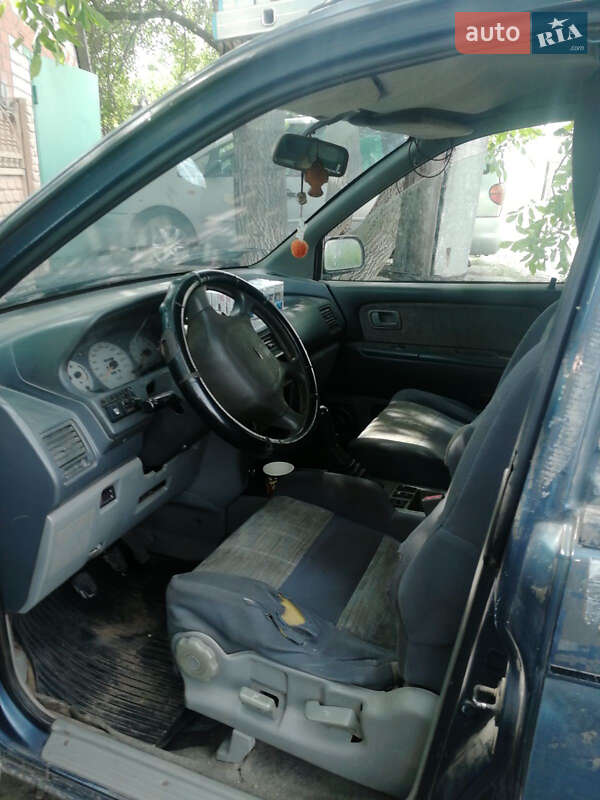Минивэн Mitsubishi Space Runner 1992 в Краматорске