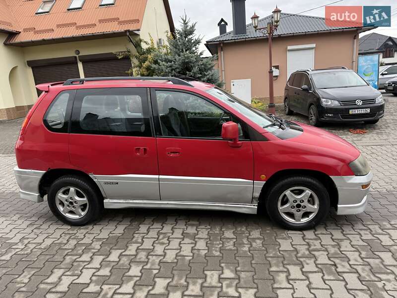 Минивэн Mitsubishi Space Runner 2000 в Хмельницком