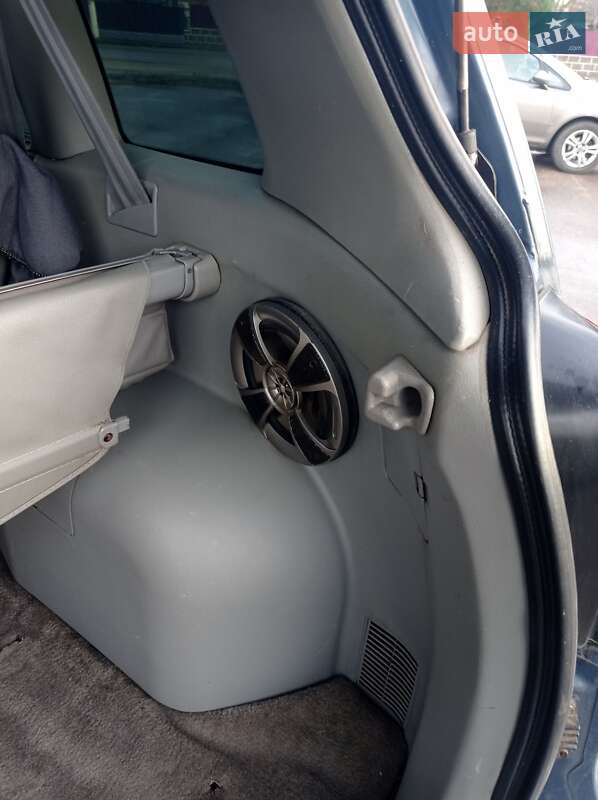 Минивэн Mitsubishi Space Runner 1993 в Белгороде-Днестровском