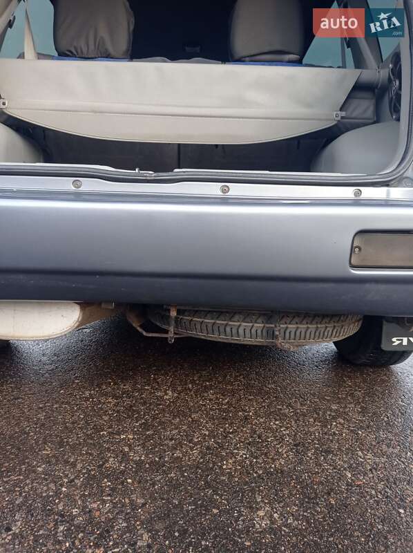 Минивэн Mitsubishi Space Runner 1993 в Белгороде-Днестровском