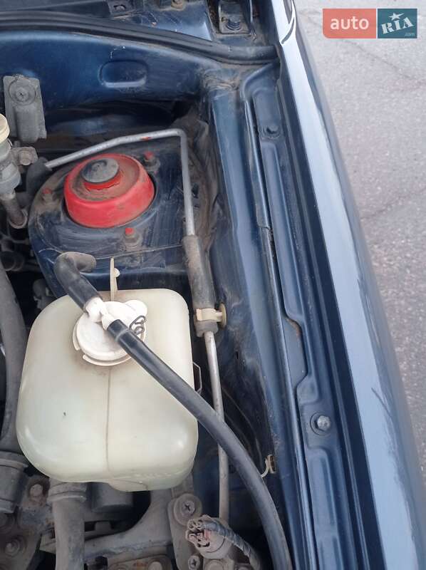 Минивэн Mitsubishi Space Runner 1993 в Белгороде-Днестровском