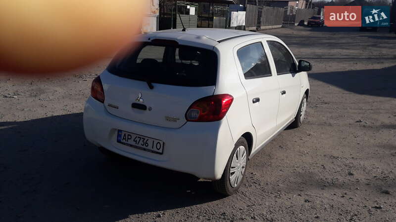 Хэтчбек Mitsubishi Space Star 2015 в Запорожье