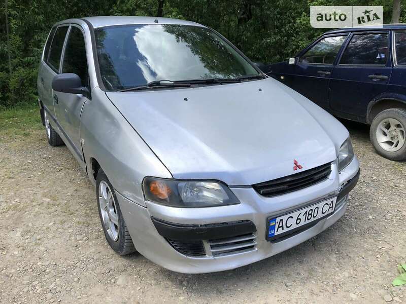 Минивэн Mitsubishi Space Star 2003 в Черновцах