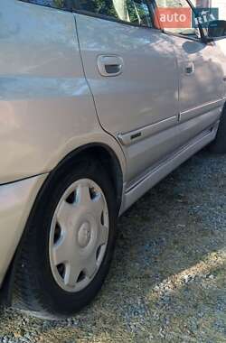 Минивэн Mitsubishi Space Star 2001 в 