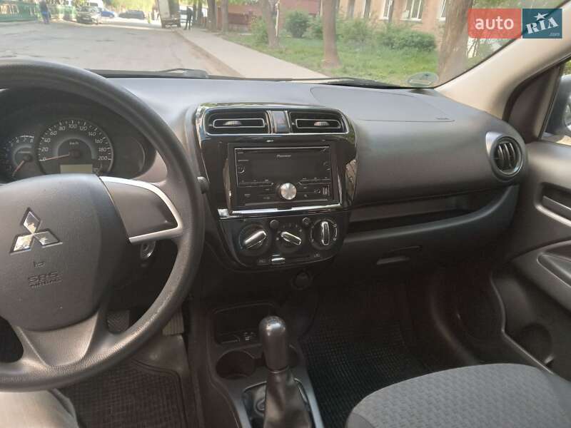 Хэтчбек Mitsubishi Space Star 2017 в Ивано-Франковске