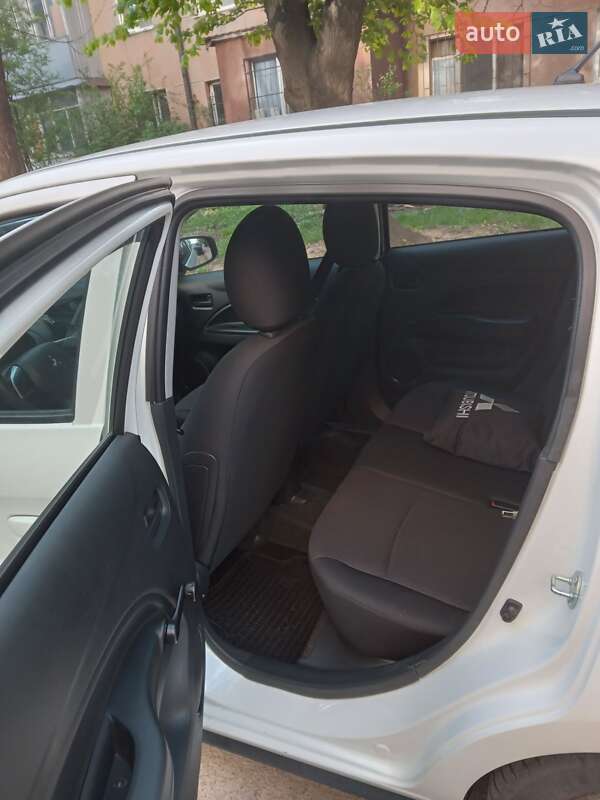 Хэтчбек Mitsubishi Space Star 2017 в Ивано-Франковске