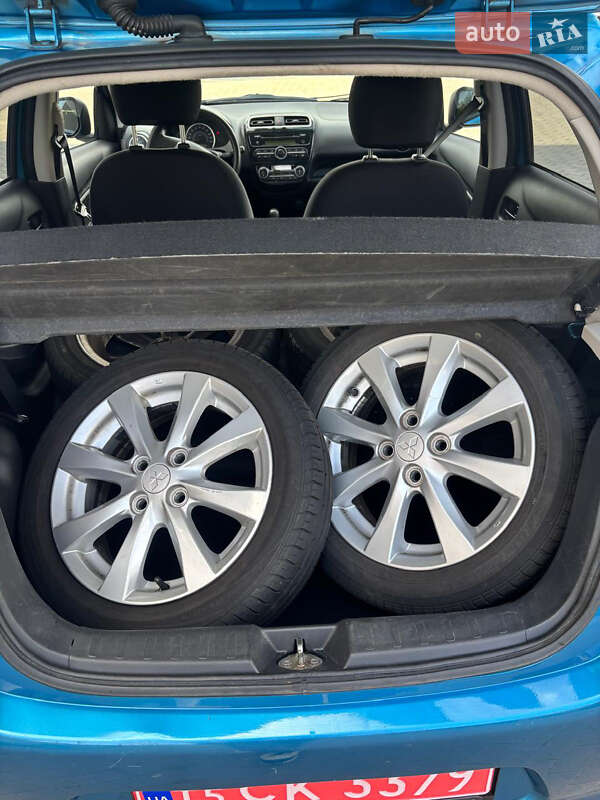 Хэтчбек Mitsubishi Space Star 2014 в Ровно