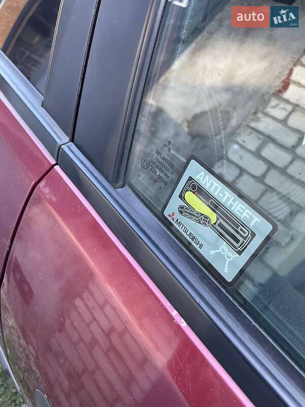 Мінівен Mitsubishi Space Star 2003 в Києві фото 16 Мінівен Mitsubishi Space Star 2003 в Києві