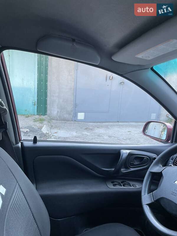 Мінівен Mitsubishi Space Star 2003 в Києві фото 39 Мінівен Mitsubishi Space Star 2003 в Києві