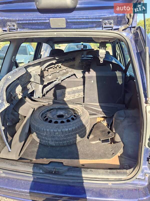 Мінівен Mitsubishi Space Star 2004 в Кам'янському фото 2 Мінівен Mitsubishi Space Star 2004 в Кам'янському